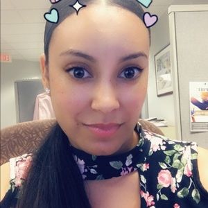 Meet your Posher, Jasmine